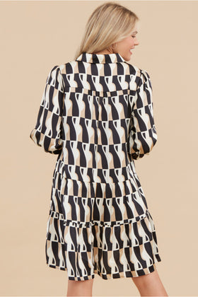 Geometric Print Dress W/Buttoned Collar Neck