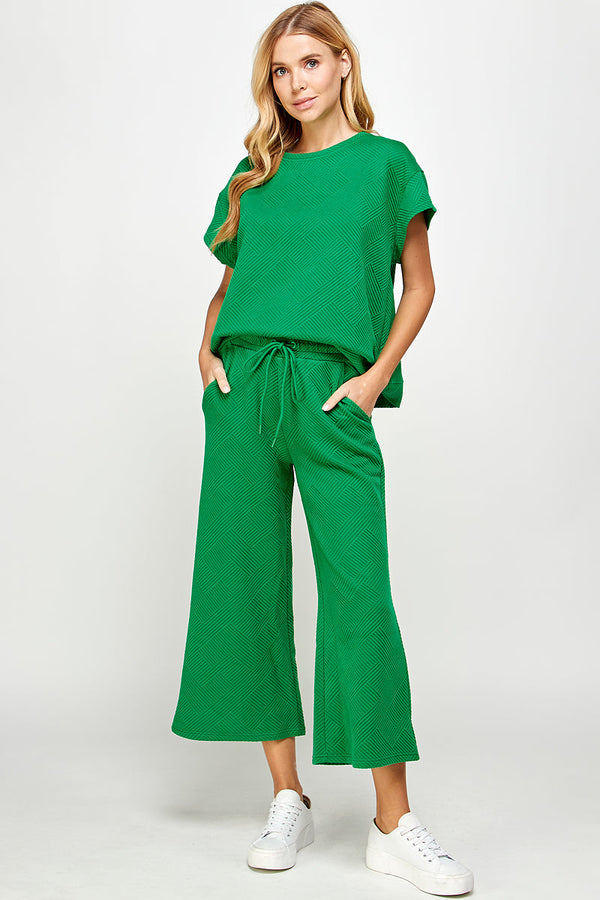 Textured Soft Cropped Wide Pants