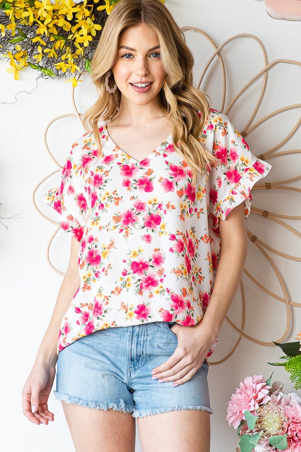 DOLMAN SS W/RUFFLED V NECK FLORAL PRINT TOP W/ROUND HEM DETAIL